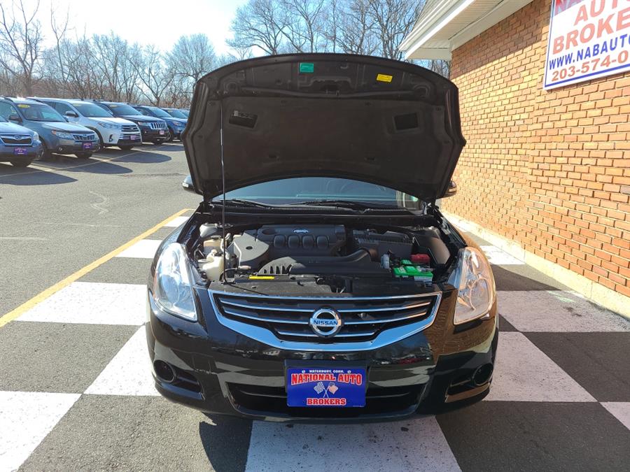 2010 Nissan Altima 4dr Sdn 2.5 SL, available for sale in Waterbury, Connecticut | National Auto Brokers, Inc.. Waterbury, Connecticut 2010 Nissan Altima 4dr Sdn 2.5 SL, available for sale in Waterbury, Connecticut | National Auto Brokers, Inc.. Waterbury, Connecticut