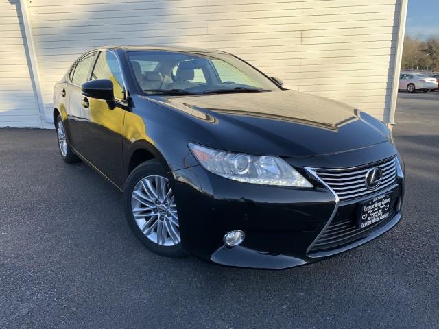 2013 Lexus Es 350 4dr Sdn, available for sale in Forestville, Maryland | Valentine Motor Company. Forestville, Maryland 2013 Lexus Es 350 4dr Sdn, available for sale in Forestville, Maryland | Valentine Motor Company. Forestville, Maryland