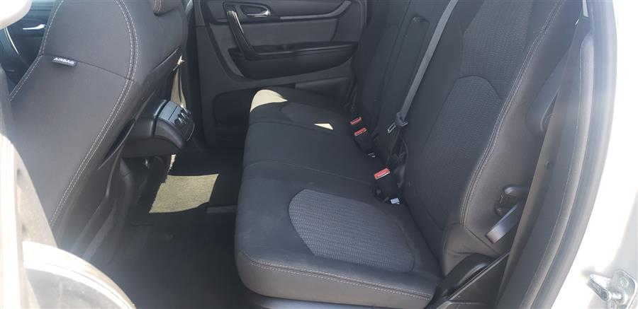 Used Chevrolet Traverse AWD 4dr LT w/1LT 2013 | Victoria Preowned Autos Inc. Little Ferry, New Jersey Used Chevrolet Traverse AWD 4dr LT w/1LT 2013 | Victoria Preowned Autos Inc. Little Ferry, New Jersey