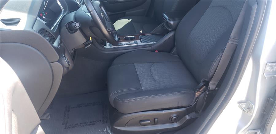 Used Chevrolet Traverse AWD 4dr LT w/1LT 2013 | Victoria Preowned Autos Inc. Little Ferry, New Jersey Used Chevrolet Traverse AWD 4dr LT w/1LT 2013 | Victoria Preowned Autos Inc. Little Ferry, New Jersey