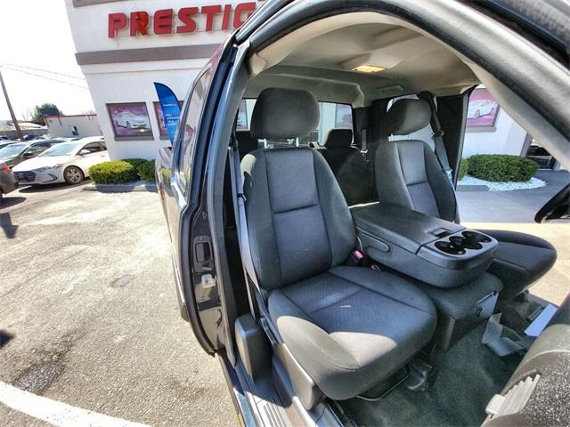 Used Chevrolet Silverado LT 2013 | Prestige Auto Superstore. Waterbury, Connecticut Used Chevrolet Silverado LT 2013 | Prestige Auto Superstore. Waterbury, Connecticut