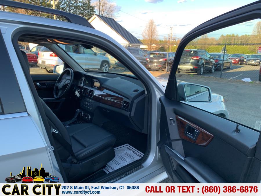 2012 Mercedes-Benz GLK-Class 4MATIC 4dr GLK350, available for sale in East Windsor, Connecticut | Car City LLC. East Windsor, Connecticut 2012 Mercedes-Benz GLK-Class 4MATIC 4dr GLK350, available for sale in East Windsor, Connecticut | Car City LLC. East Windsor, Connecticut