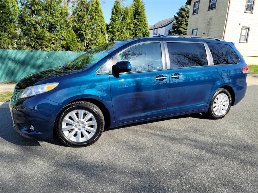Used Toyota Sienna 5dr 7-Pass Van V6 Ltd AWD 2011 | Daytona Auto Sales. Little Ferry, New Jersey