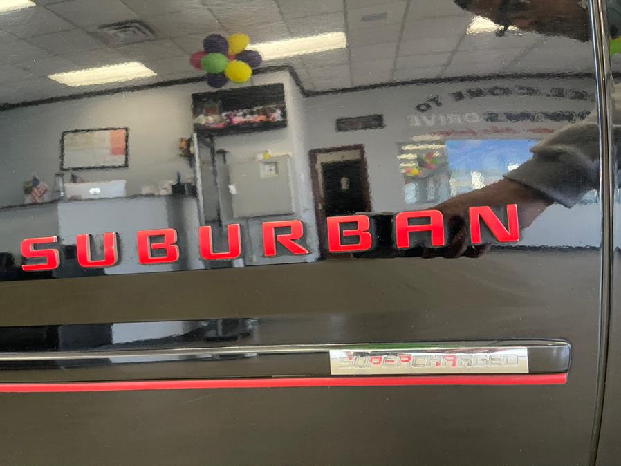 Used Chevrolet Suburban 4WD 4dr 1500 Premier 2017 | 5 Towns Drive. Inwood, New York Used Chevrolet Suburban 4WD 4dr 1500 Premier 2017 | 5 Towns Drive. Inwood, New York