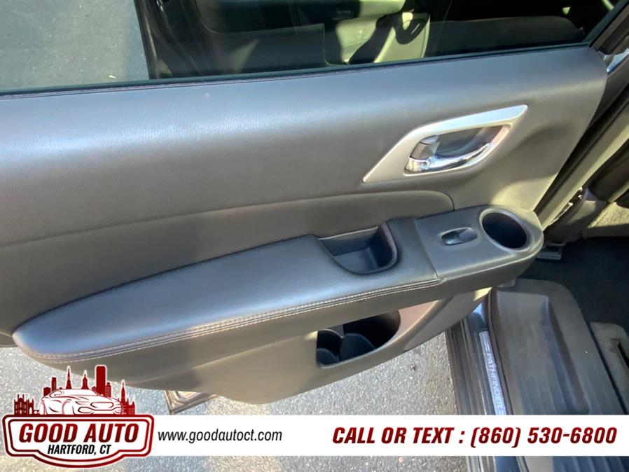 Used Nissan Pathfinder 4WD 4dr S 2014 | Good Auto LLC. Hartford, Connecticut Used Nissan Pathfinder 4WD 4dr S 2014 | Good Auto LLC. Hartford, Connecticut