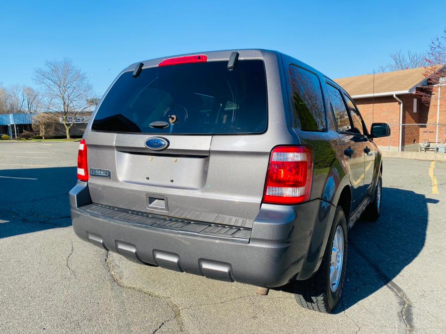 Used Ford Escape 4WD 4dr XLS 2012 | Supreme Automotive. New Britain, Connecticut Used Ford Escape 4WD 4dr XLS 2012 | Supreme Automotive. New Britain, Connecticut