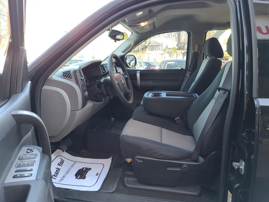 2008 Chevrolet Silverado 1500 4WD Crew Cab LT, available for sale in Waterbury, Connecticut | National Auto Brokers, Inc.. Waterbury, Connecticut 2008 Chevrolet Silverado 1500 4WD Crew Cab LT, available for sale in Waterbury, Connecticut | National Auto Brokers, Inc.. Waterbury, Connecticut