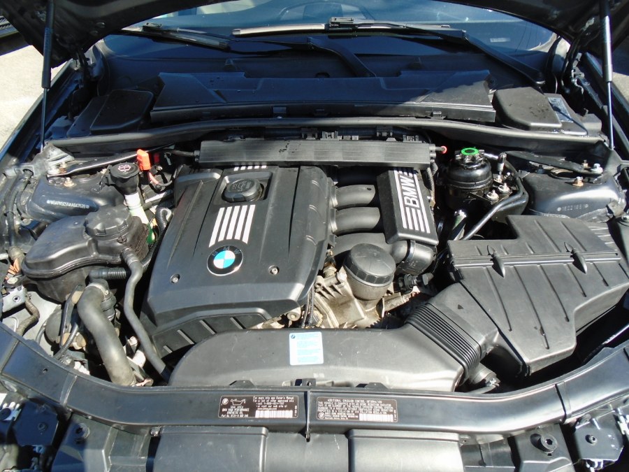 2010 BMW 3 Series 4dr Sdn 328i xDrive AWD SULEV, available for sale in Waterbury, Connecticut | Jim Juliani Motors. Waterbury, Connecticut 2010 BMW 3 Series 4dr Sdn 328i xDrive AWD SULEV, available for sale in Waterbury, Connecticut | Jim Juliani Motors. Waterbury, Connecticut
