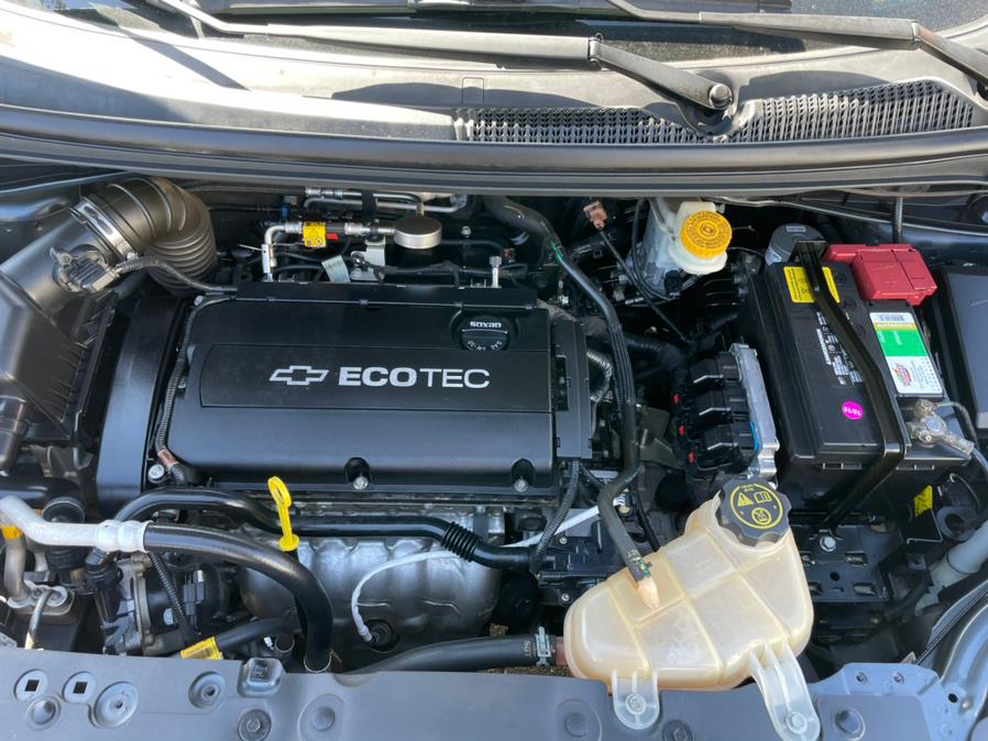 2013 Chevrolet Sonic 4dr Sdn Auto LT, available for sale in Corona, California | Green Light Auto. Corona, California 2013 Chevrolet Sonic 4dr Sdn Auto LT, available for sale in Corona, California | Green Light Auto. Corona, California