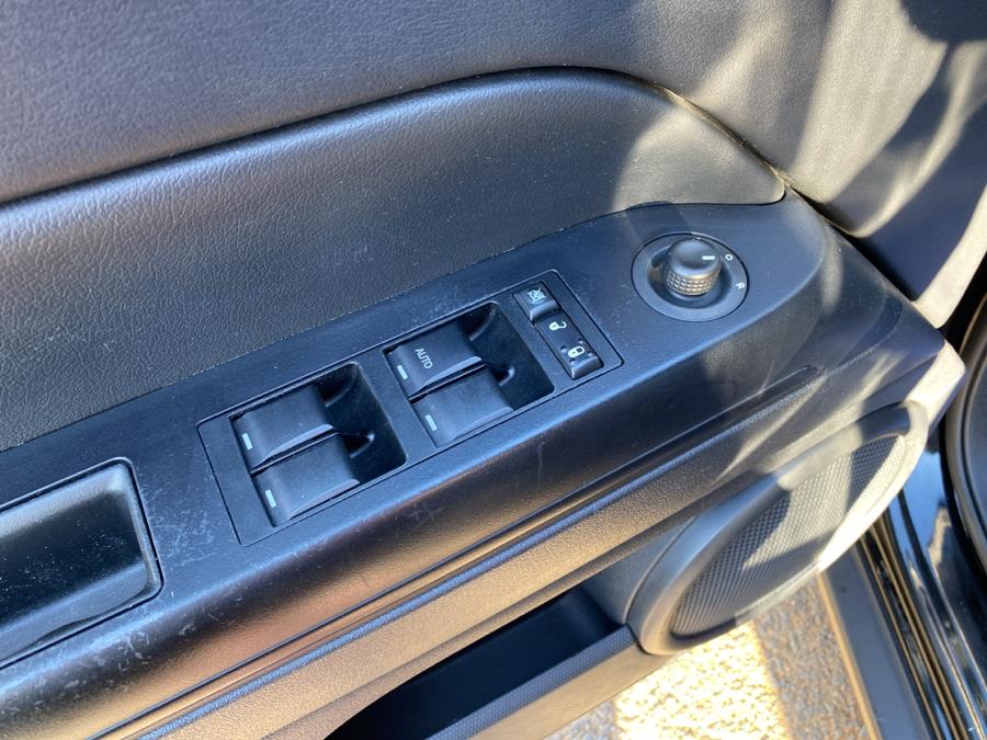 Used Jeep Patriot 4WD 4dr Latitude 2015 | Harbor View Auto Sales LLC. Stamford, Connecticut Used Jeep Patriot 4WD 4dr Latitude 2015 | Harbor View Auto Sales LLC. Stamford, Connecticut