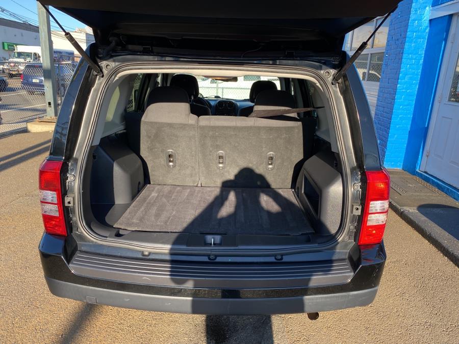 Used Jeep Patriot 4WD 4dr Latitude 2015 | Harbor View Auto Sales LLC. Stamford, Connecticut Used Jeep Patriot 4WD 4dr Latitude 2015 | Harbor View Auto Sales LLC. Stamford, Connecticut