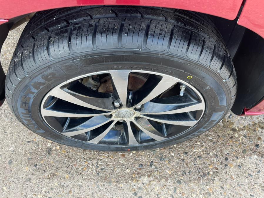 2012 Chrysler 200 4dr Sdn S, available for sale in Manchester, Connecticut | Carsonmain LLC. Manchester, Connecticut 2012 Chrysler 200 4dr Sdn S, available for sale in Manchester, Connecticut | Carsonmain LLC. Manchester, Connecticut