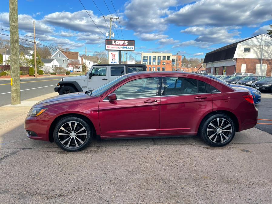 2012 Chrysler 200 4dr Sdn S, available for sale in Manchester, Connecticut | Carsonmain LLC. Manchester, Connecticut 2012 Chrysler 200 4dr Sdn S, available for sale in Manchester, Connecticut | Carsonmain LLC. Manchester, Connecticut