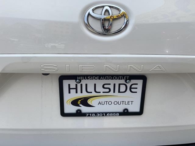 Used Toyota Sienna LE 2016 | Hillside Auto Outlet. Jamaica, New York Used Toyota Sienna LE 2016 | Hillside Auto Outlet. Jamaica, New York