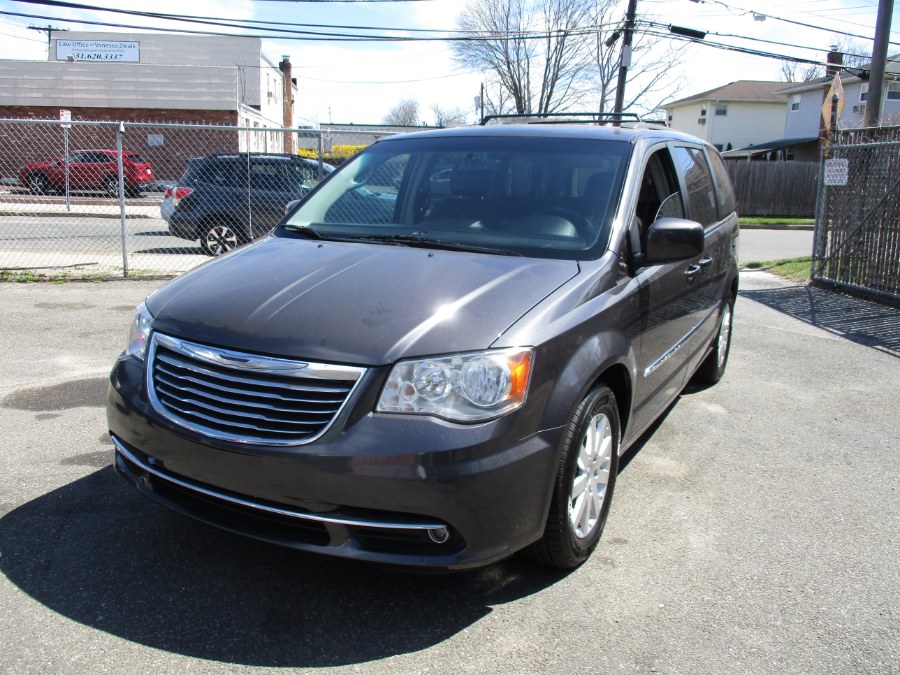 2016 Chrysler Town & Country 4dr Wgn Touring, available for sale in West Babylon, New York | New Gen Auto Group. West Babylon, New York 2016 Chrysler Town & Country 4dr Wgn Touring, available for sale in West Babylon, New York | New Gen Auto Group. West Babylon, New York