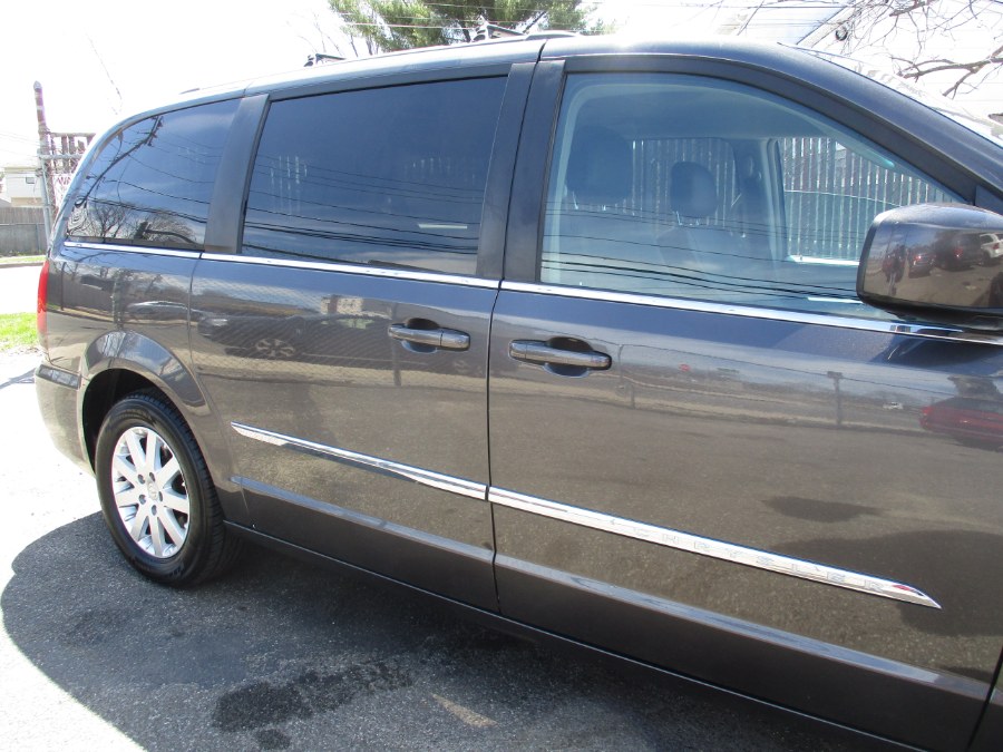 2016 Chrysler Town & Country 4dr Wgn Touring, available for sale in West Babylon, New York | New Gen Auto Group. West Babylon, New York 2016 Chrysler Town & Country 4dr Wgn Touring, available for sale in West Babylon, New York | New Gen Auto Group. West Babylon, New York