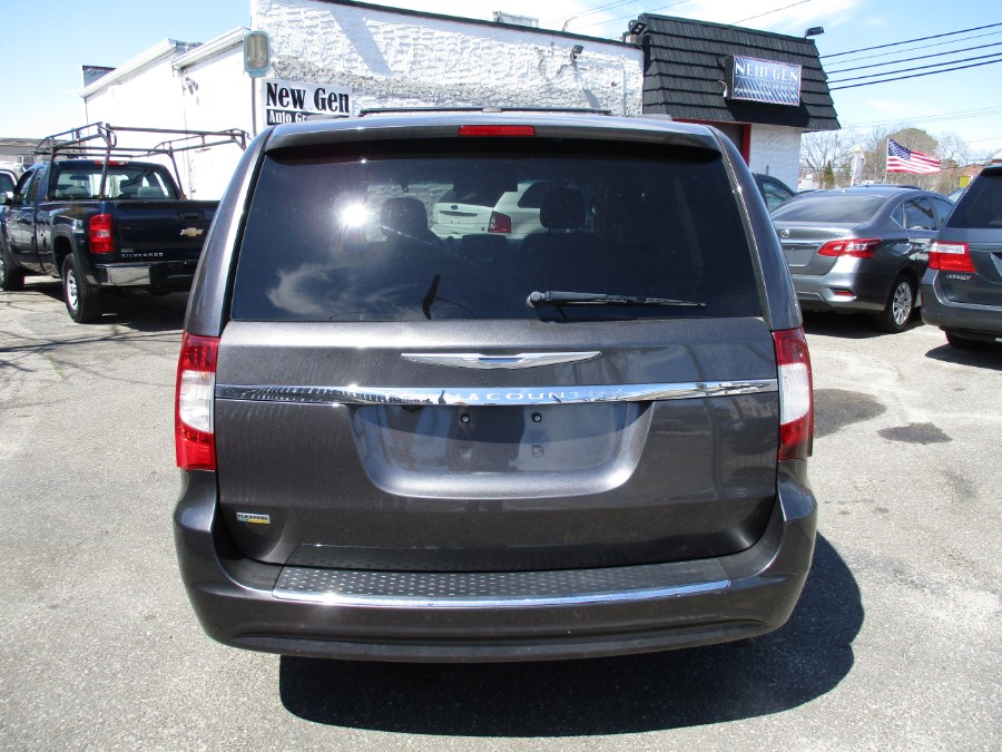 2016 Chrysler Town & Country 4dr Wgn Touring, available for sale in West Babylon, New York | New Gen Auto Group. West Babylon, New York 2016 Chrysler Town & Country 4dr Wgn Touring, available for sale in West Babylon, New York | New Gen Auto Group. West Babylon, New York