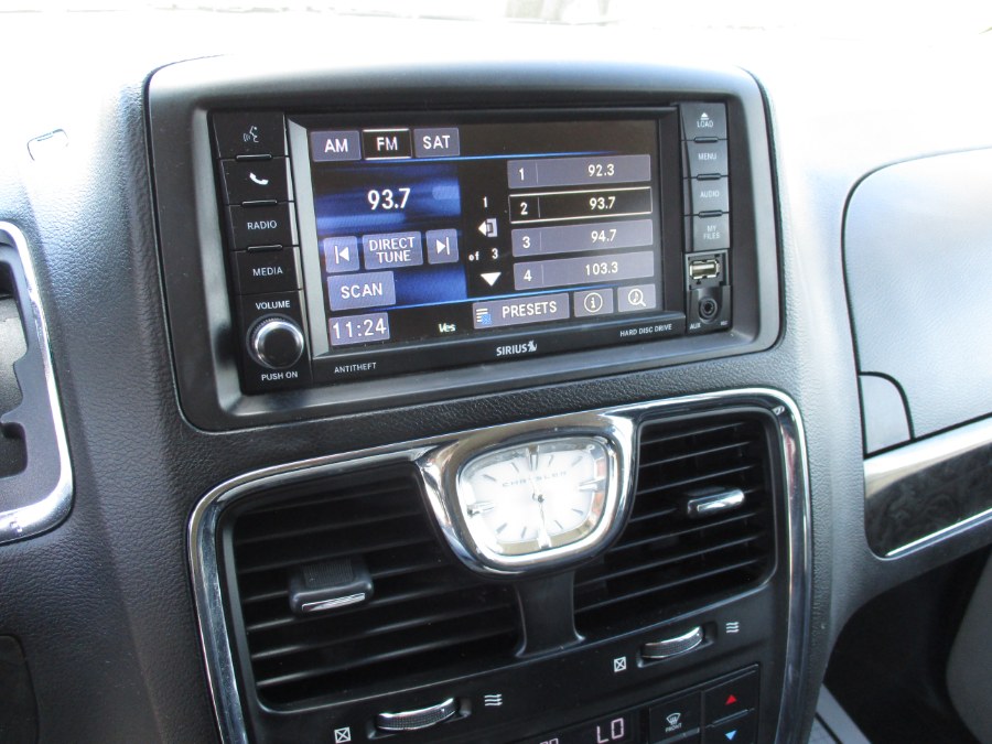 2016 Chrysler Town & Country 4dr Wgn Touring, available for sale in West Babylon, New York | New Gen Auto Group. West Babylon, New York 2016 Chrysler Town & Country 4dr Wgn Touring, available for sale in West Babylon, New York | New Gen Auto Group. West Babylon, New York