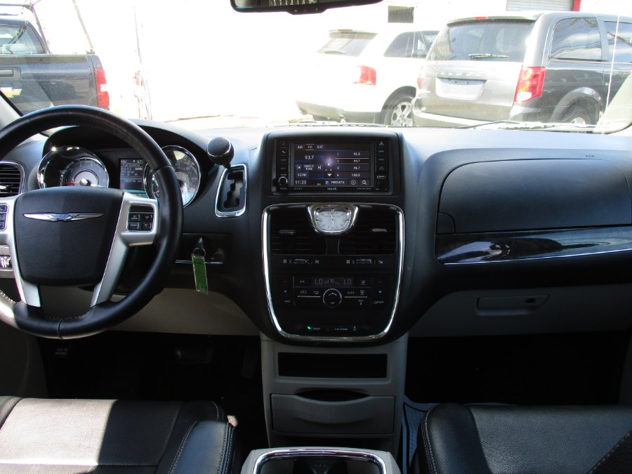 2016 Chrysler Town & Country 4dr Wgn Touring, available for sale in West Babylon, New York | New Gen Auto Group. West Babylon, New York 2016 Chrysler Town & Country 4dr Wgn Touring, available for sale in West Babylon, New York | New Gen Auto Group. West Babylon, New York
