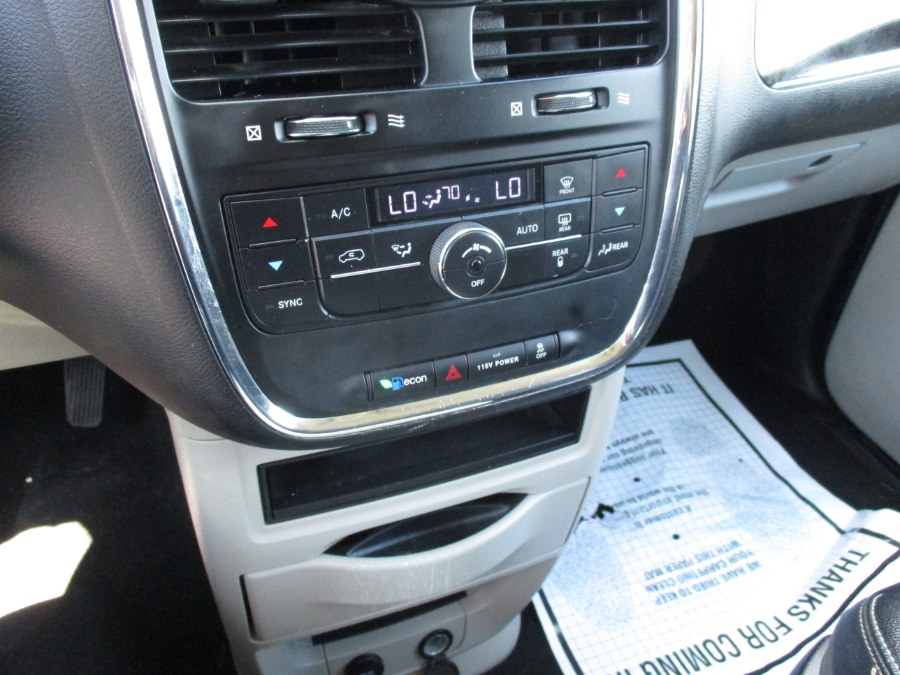 2016 Chrysler Town & Country 4dr Wgn Touring, available for sale in West Babylon, New York | New Gen Auto Group. West Babylon, New York 2016 Chrysler Town & Country 4dr Wgn Touring, available for sale in West Babylon, New York | New Gen Auto Group. West Babylon, New York