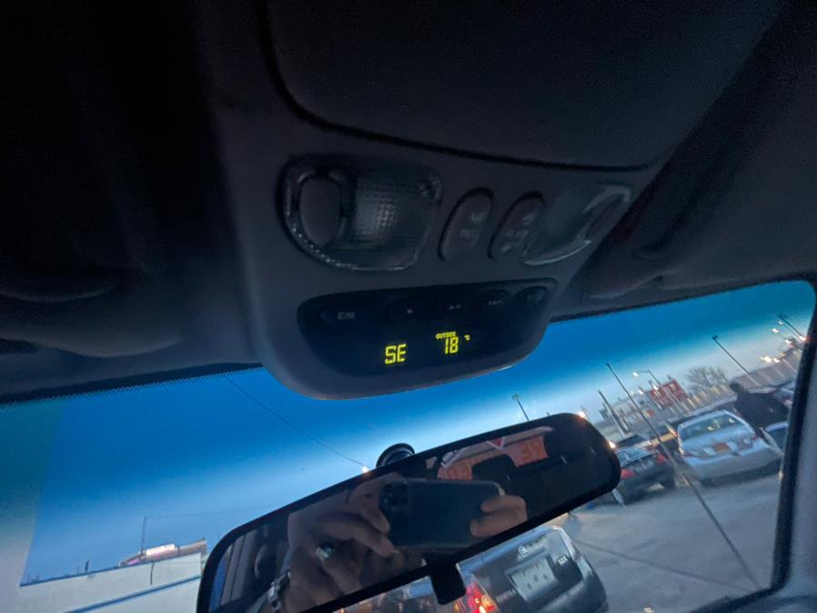 Used Toyota Sequoia 4dr SR5 4WD (SE) 2002 | Brooklyn Auto Mall LLC. Brooklyn, New York Used Toyota Sequoia 4dr SR5 4WD (SE) 2002 | Brooklyn Auto Mall LLC. Brooklyn, New York