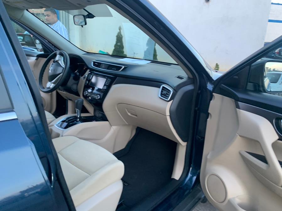 Used Nissan Rogue AWD 4dr SL 2016 | Brooklyn Auto Mall LLC. Brooklyn, New York Used Nissan Rogue AWD 4dr SL 2016 | Brooklyn Auto Mall LLC. Brooklyn, New York