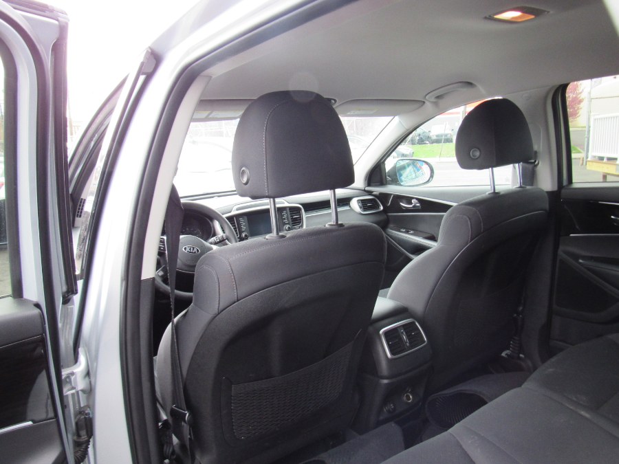 Used Kia Sorento LX V6 FWD 2020 | NJ Used Cars Center. Irvington, New Jersey Used Kia Sorento LX V6 FWD 2020 | NJ Used Cars Center. Irvington, New Jersey