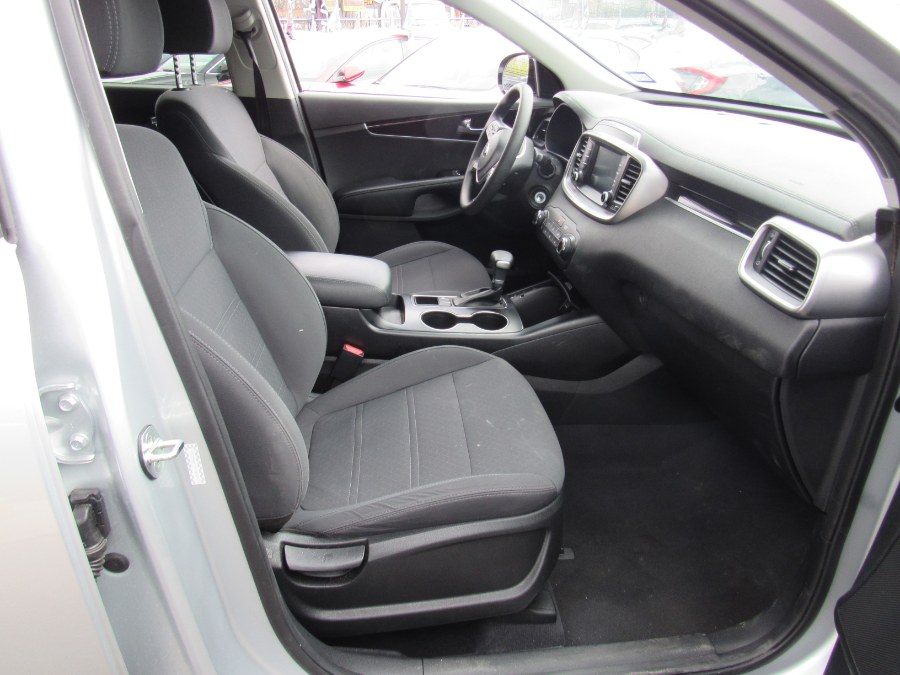 Used Kia Sorento LX V6 FWD 2020 | NJ Used Cars Center. Irvington, New Jersey Used Kia Sorento LX V6 FWD 2020 | NJ Used Cars Center. Irvington, New Jersey