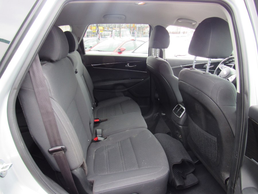 Used Kia Sorento LX V6 FWD 2020 | NJ Used Cars Center. Irvington, New Jersey Used Kia Sorento LX V6 FWD 2020 | NJ Used Cars Center. Irvington, New Jersey