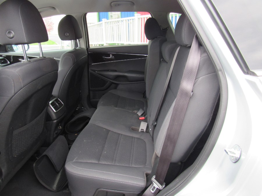Used Kia Sorento LX V6 FWD 2020 | NJ Used Cars Center. Irvington, New Jersey Used Kia Sorento LX V6 FWD 2020 | NJ Used Cars Center. Irvington, New Jersey