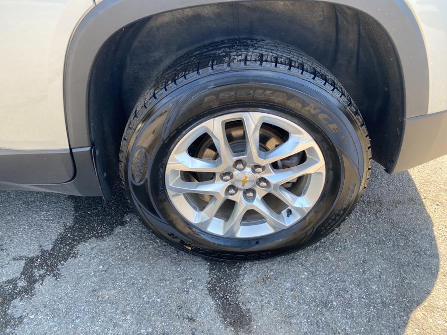 2018 Chevrolet Traverse AWD 4dr LT Cloth w/2FL, available for sale in Irvington , New Jersey | Auto Haus of Irvington Corp. Irvington , New Jersey 2018 Chevrolet Traverse AWD 4dr LT Cloth w/2FL, available for sale in Irvington , New Jersey | Auto Haus of Irvington Corp. Irvington , New Jersey