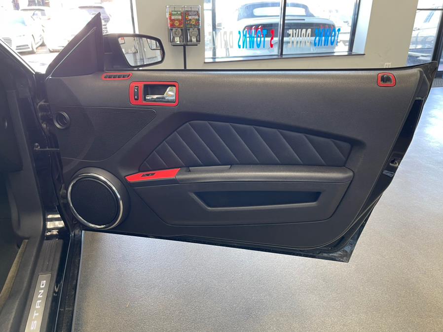 2014 Ford Mustang 2dr Conv V6 Premium, available for sale in Inwood, New York | 5 Towns Drive. Inwood, New York 2014 Ford Mustang 2dr Conv V6 Premium, available for sale in Inwood, New York | 5 Towns Drive. Inwood, New York
