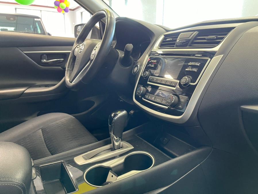 Used Nissan Altima 2.5 SV Sedan 2018 | 5 Towns Drive. Inwood, New York Used Nissan Altima 2.5 SV Sedan 2018 | 5 Towns Drive. Inwood, New York
