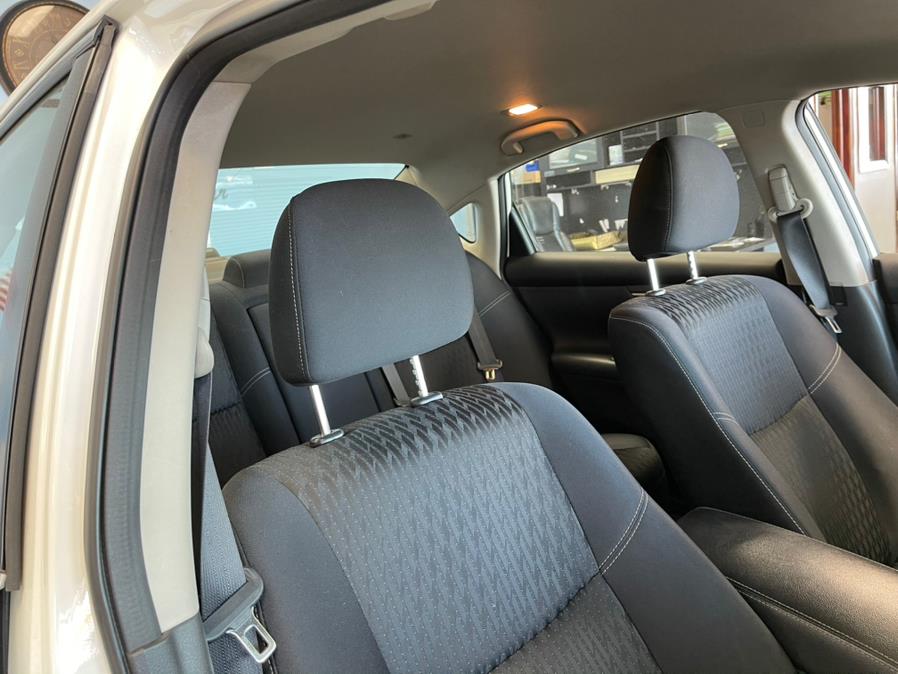 Used Nissan Altima 2.5 SV Sedan 2018 | 5 Towns Drive. Inwood, New York Used Nissan Altima 2.5 SV Sedan 2018 | 5 Towns Drive. Inwood, New York