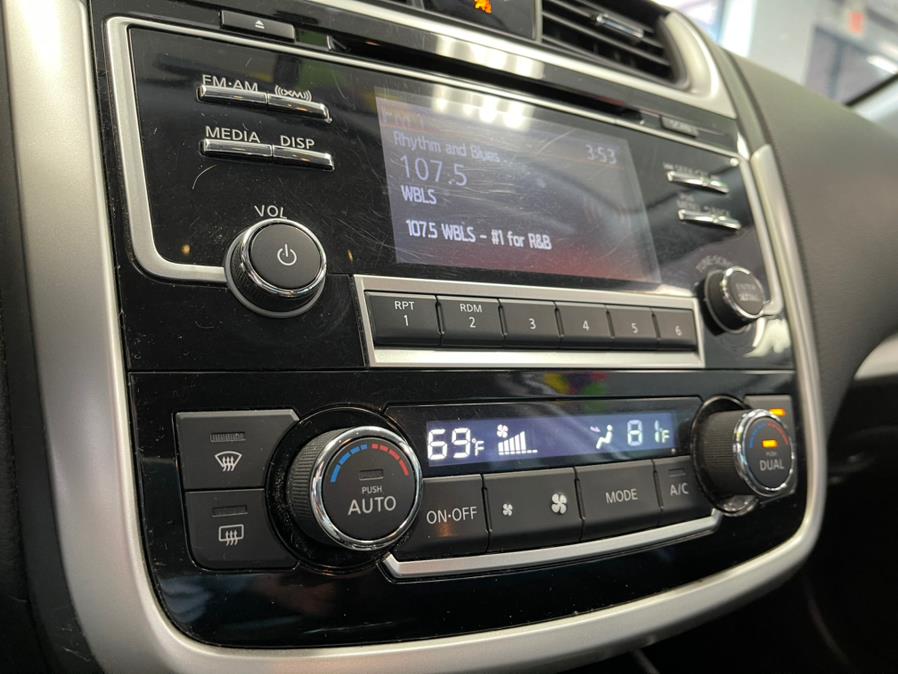 Used Nissan Altima 2.5 SV Sedan 2018 | 5 Towns Drive. Inwood, New York Used Nissan Altima 2.5 SV Sedan 2018 | 5 Towns Drive. Inwood, New York