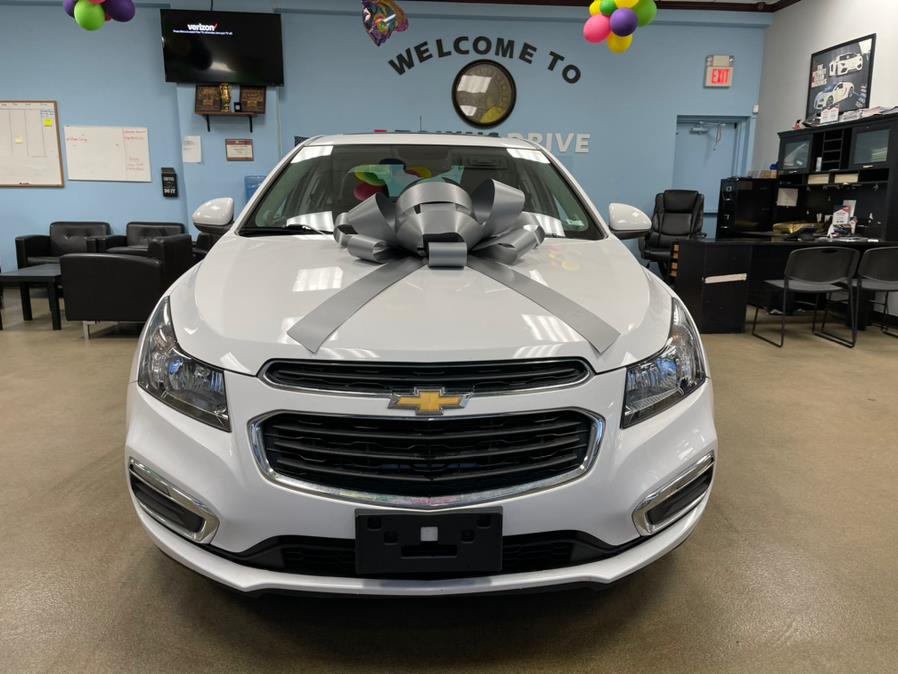 Used Chevrolet Cruze Limited 4dr Sdn Auto LT w/1LT 2016 | 5 Towns Drive. Inwood, New York Used Chevrolet Cruze Limited 4dr Sdn Auto LT w/1LT 2016 | 5 Towns Drive. Inwood, New York