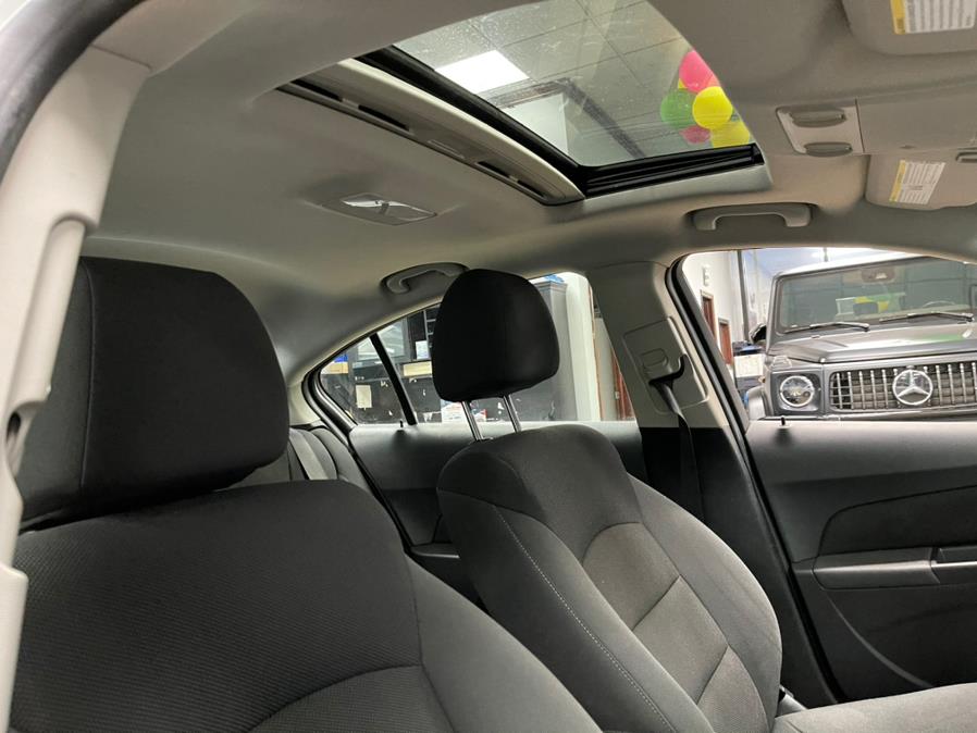 Used Chevrolet Cruze Limited 4dr Sdn Auto LT w/1LT 2016 | 5 Towns Drive. Inwood, New York Used Chevrolet Cruze Limited 4dr Sdn Auto LT w/1LT 2016 | 5 Towns Drive. Inwood, New York