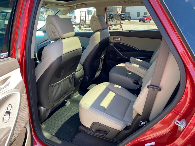 Used Hyundai Santa Fe AWD 4dr Limited 2016 | Union Street Auto Sales. West Springfield, Massachusetts Used Hyundai Santa Fe AWD 4dr Limited 2016 | Union Street Auto Sales. West Springfield, Massachusetts