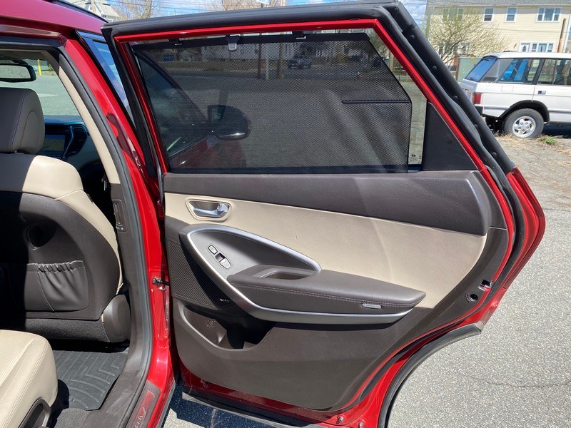 Used Hyundai Santa Fe AWD 4dr Limited 2016 | Union Street Auto Sales. West Springfield, Massachusetts Used Hyundai Santa Fe AWD 4dr Limited 2016 | Union Street Auto Sales. West Springfield, Massachusetts