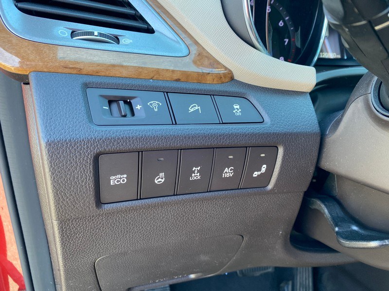 Used Hyundai Santa Fe AWD 4dr Limited 2016 | Union Street Auto Sales. West Springfield, Massachusetts Used Hyundai Santa Fe AWD 4dr Limited 2016 | Union Street Auto Sales. West Springfield, Massachusetts