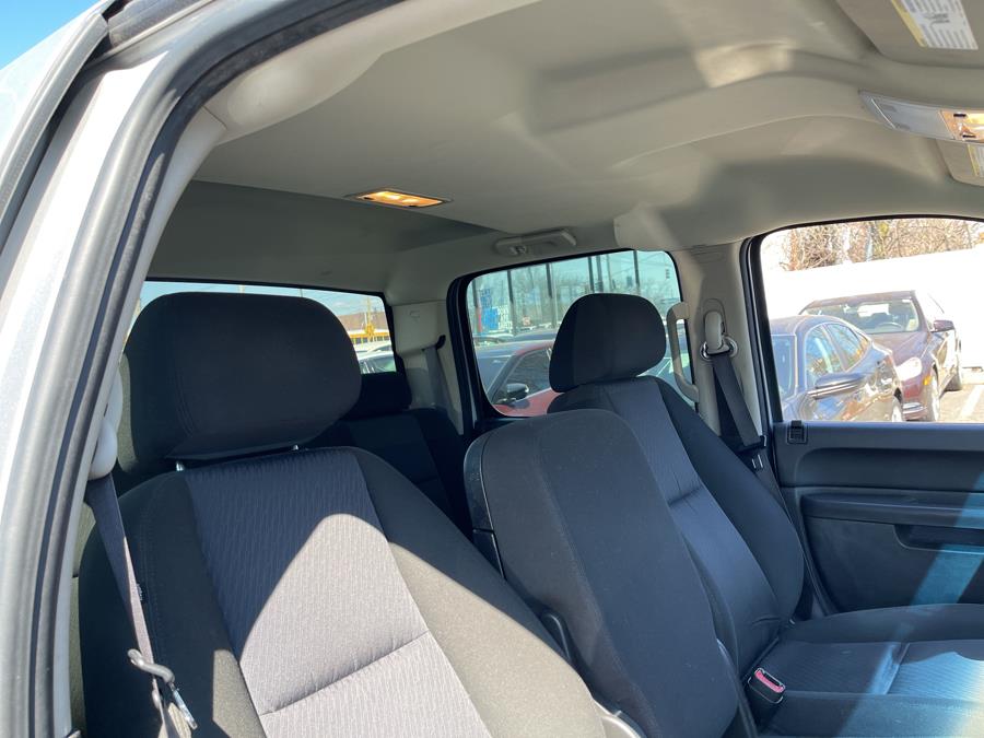 Used GMC Sierra 1500 4WD Crew Cab 143.5" SLE 2011 | 5 Towns Drive. Inwood, New York Used GMC Sierra 1500 4WD Crew Cab 143.5" SLE 2011 | 5 Towns Drive. Inwood, New York