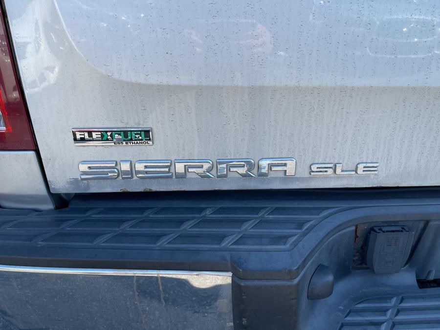 Used GMC Sierra 1500 4WD Crew Cab 143.5" SLE 2011 | 5 Towns Drive. Inwood, New York Used GMC Sierra 1500 4WD Crew Cab 143.5" SLE 2011 | 5 Towns Drive. Inwood, New York