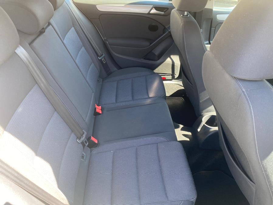 Used Volkswagen Golf 4dr HB Auto PZEV 2012 | Lava Motors 2 Inc. Canton, Connecticut Used Volkswagen Golf 4dr HB Auto PZEV 2012 | Lava Motors 2 Inc. Canton, Connecticut