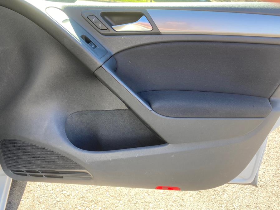 Used Volkswagen Golf 4dr HB Auto PZEV 2012 | Lava Motors 2 Inc. Canton, Connecticut Used Volkswagen Golf 4dr HB Auto PZEV 2012 | Lava Motors 2 Inc. Canton, Connecticut