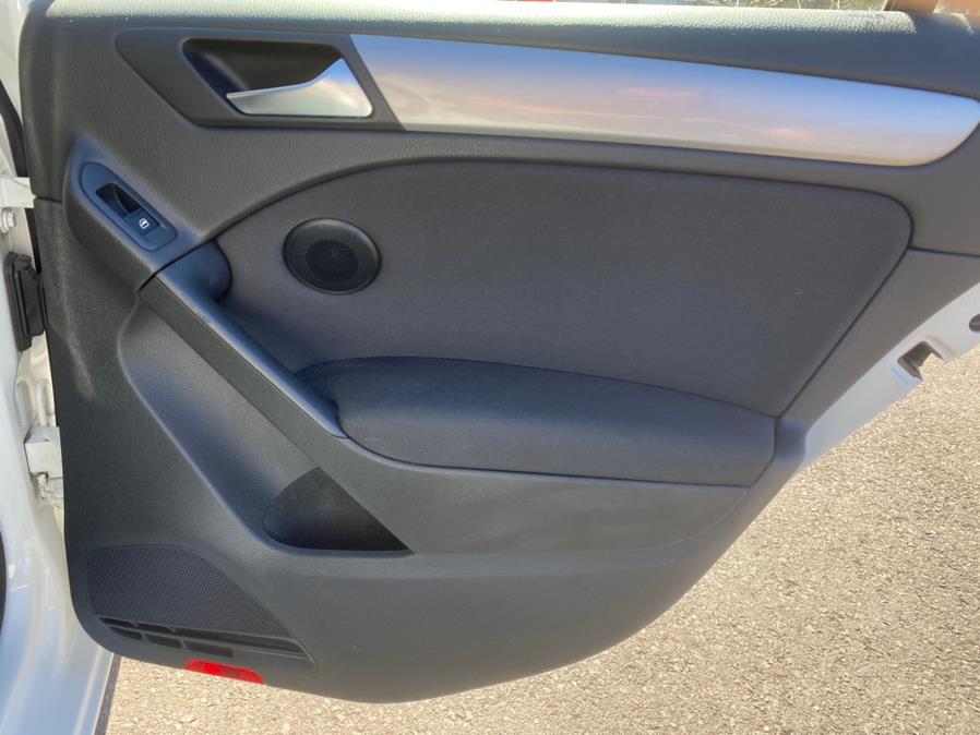Used Volkswagen Golf 4dr HB Auto PZEV 2012 | Lava Motors 2 Inc. Canton, Connecticut Used Volkswagen Golf 4dr HB Auto PZEV 2012 | Lava Motors 2 Inc. Canton, Connecticut