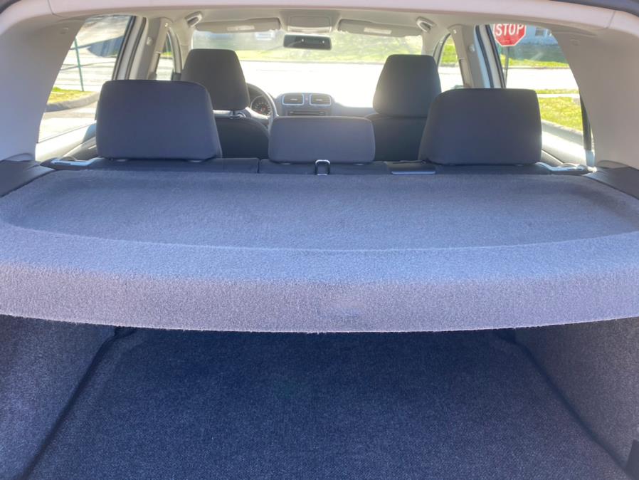 Used Volkswagen Golf 4dr HB Auto PZEV 2012 | Lava Motors 2 Inc. Canton, Connecticut Used Volkswagen Golf 4dr HB Auto PZEV 2012 | Lava Motors 2 Inc. Canton, Connecticut