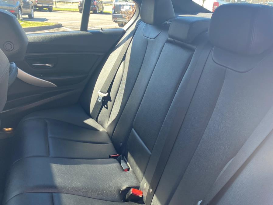 Used BMW 3 Series 4dr Sdn 320i xDrive AWD 2013 | Lava Motors 2 Inc. Canton, Connecticut Used BMW 3 Series 4dr Sdn 320i xDrive AWD 2013 | Lava Motors 2 Inc. Canton, Connecticut