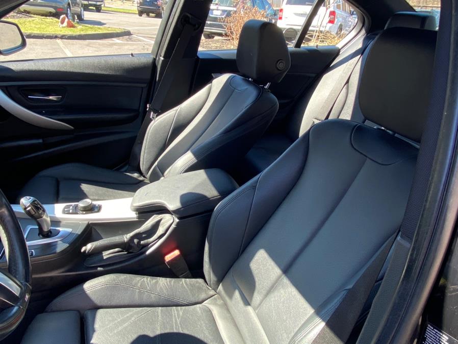 Used BMW 3 Series 4dr Sdn 320i xDrive AWD 2013 | Lava Motors 2 Inc. Canton, Connecticut Used BMW 3 Series 4dr Sdn 320i xDrive AWD 2013 | Lava Motors 2 Inc. Canton, Connecticut