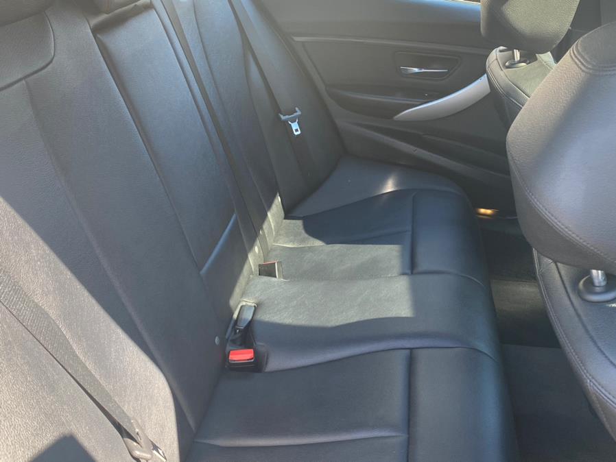 Used BMW 3 Series 4dr Sdn 320i xDrive AWD 2013 | Lava Motors 2 Inc. Canton, Connecticut Used BMW 3 Series 4dr Sdn 320i xDrive AWD 2013 | Lava Motors 2 Inc. Canton, Connecticut