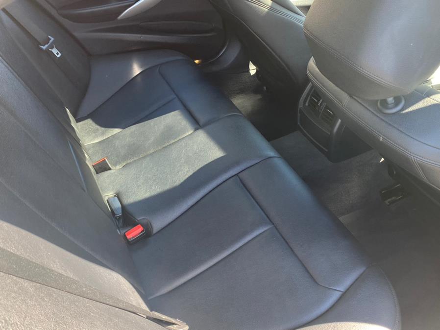 Used BMW 3 Series 4dr Sdn 320i xDrive AWD 2013 | Lava Motors 2 Inc. Canton, Connecticut Used BMW 3 Series 4dr Sdn 320i xDrive AWD 2013 | Lava Motors 2 Inc. Canton, Connecticut